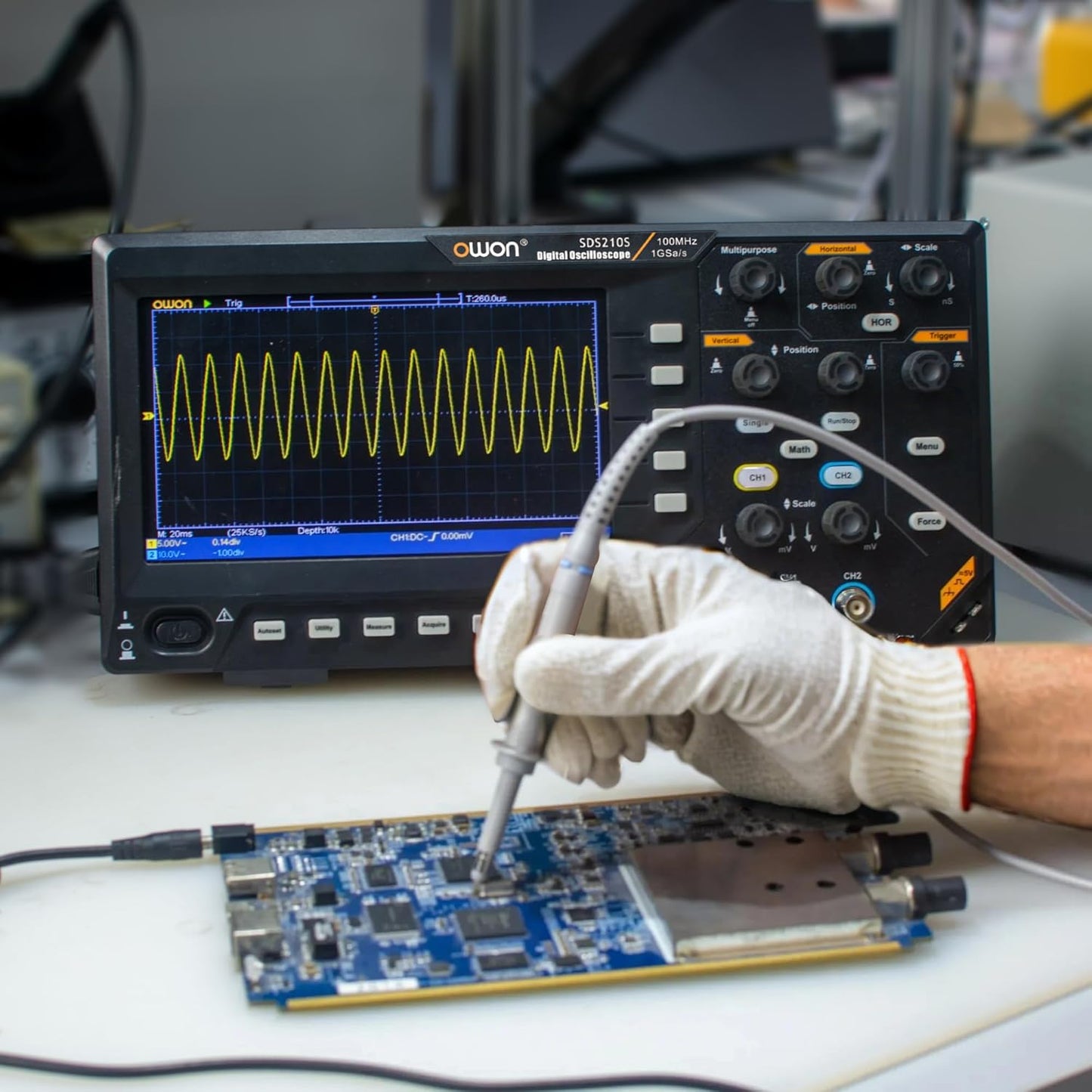 SDS210S OWON Oscilloscope 100MHz Bandwidth 2+1 Channel 3 in 1 Functions with 25MHz Signal Source with 7” LCD Display Support 30 Automatic Waveform Measurements